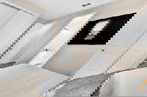 Foto 39 - Sleeps 20! 9bdr, Star Wars-themed Game Room, Pool, Hot Tub Nassau by Avantstay