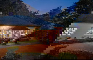 Foto 1 - Highgrove Estate By Ishq