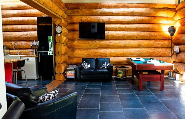 Spacious Holiday Home With Internet - Foto 13