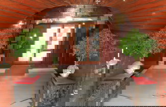 Photo 1 - Giggler