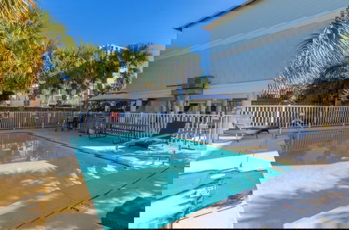Foto 20 - Bottlenose Beach House