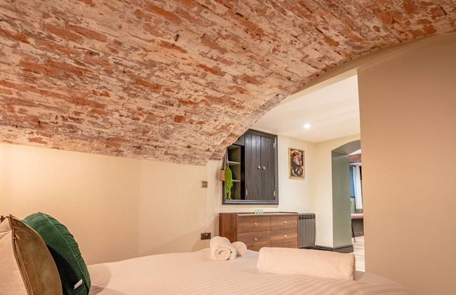 Host Stay Shaw Street Mews Basement - Photo 24