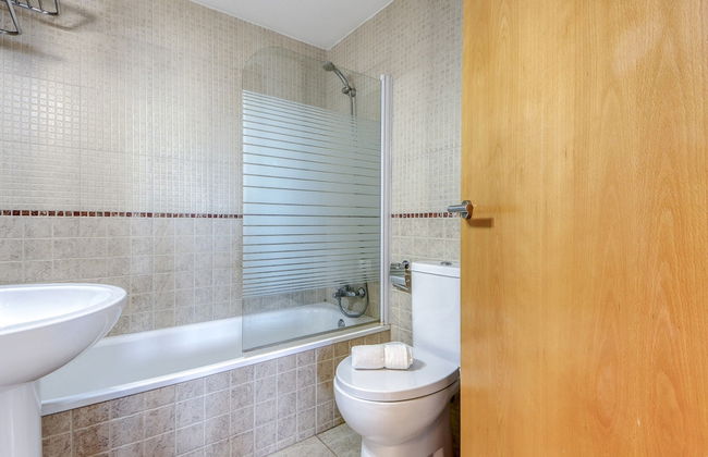 Charming Apartment With Patio - Foto 20