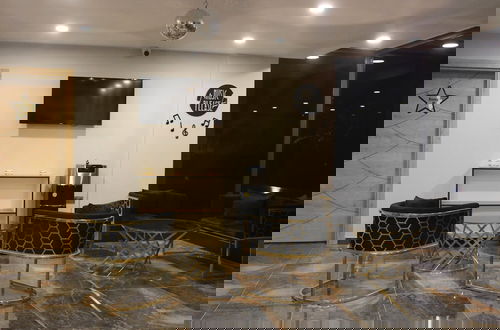 Photo 4 - Retro Star Suites