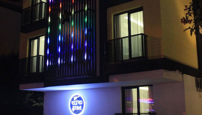 Photo 1 - Retro Star Suites