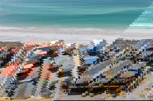 Foto 50 - 30A Florida Flashback by Avantstay Private Pool, Golf Cart, 3 Mins to Beach!
