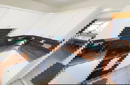 Foto 4 - Cheerful 4-bedroom House