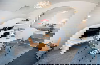 Foto 2 - Felicity Cave Suites - Santorini