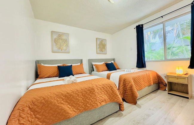 NEW Top Location King bed Free Parking - Foto 12