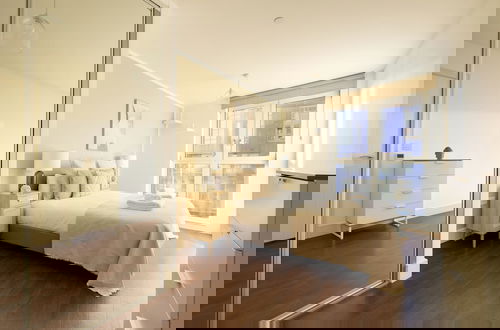 Photo 9 - Contemporary Flat In Islington