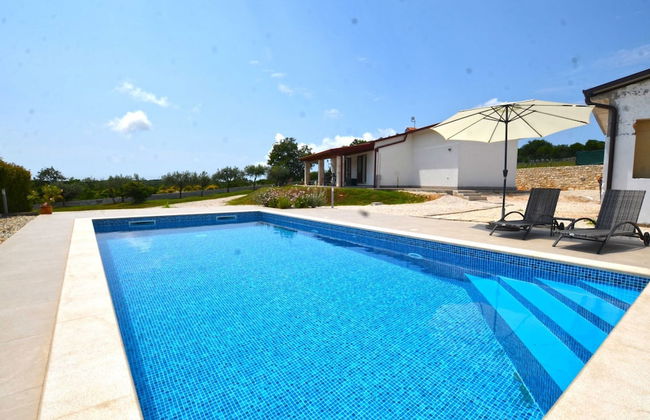 Picturesque Paradise Holiday Home With Pool - Foto 21