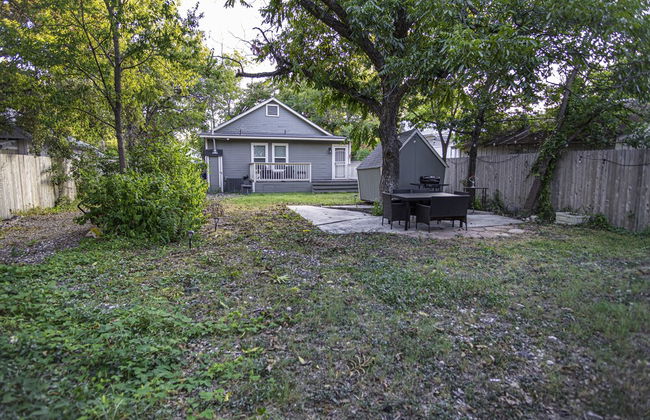 Chic Downtown Farmhouse With Garden and BBQ Grill - Foto 27