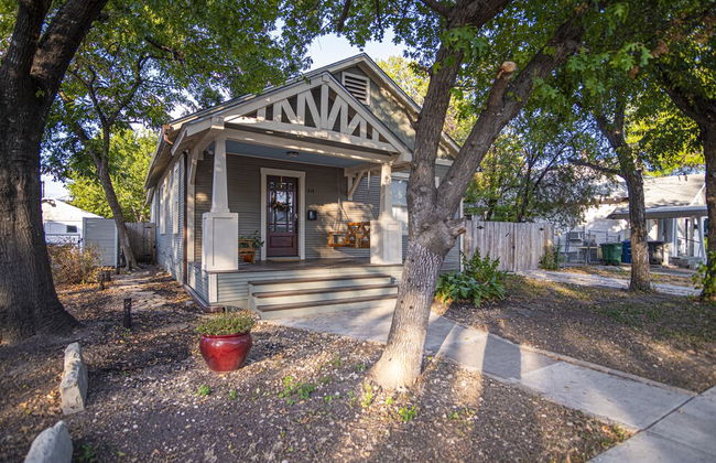 Chic Downtown Farmhouse With Garden and BBQ Grill - Foto 25