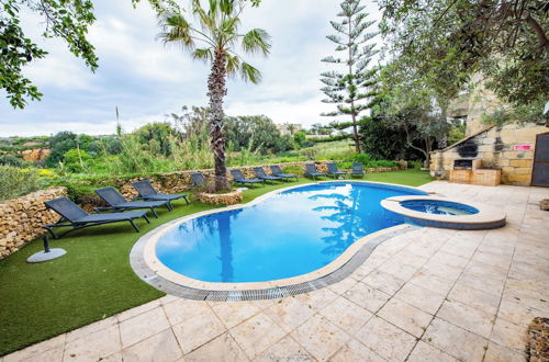 Foto 18 - Villa Soldanis 6 Bedroom Villa With Private Pool
