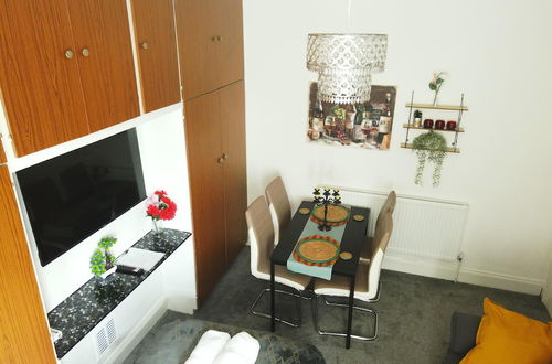 Foto 21 - Stylish 2 Bed Room Apartment 5 Sleep Free Wifi & p