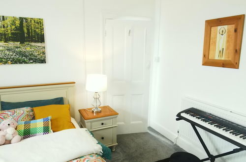 Foto 5 - Stylish 2 Bed Room Apartment 5 Sleep Free Wifi & p