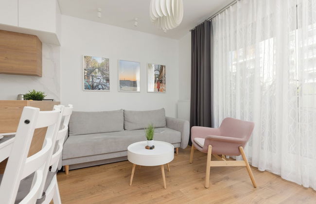 Żoliborz Artystyczny Warsaw by Renters - Photo 10