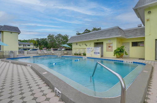 Foto 1 - Siesta Key Condo w/ Heated Pool < 1 Mi to Beach