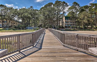 Photo 3 - Hilton Head Island Condo - Beach & Pool On-site