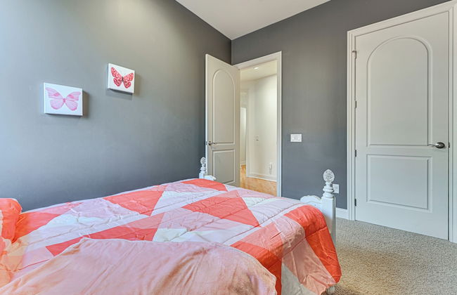 Heart of Dtwn Omaha: Historical Apt w/ Perks - Photo 15