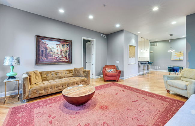 Heart of Dtwn Omaha: Historical Apt w/ Perks - Photo 4