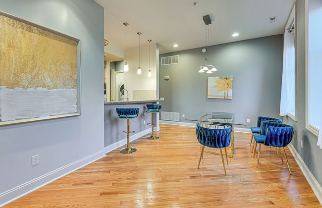 Heart of Dtwn Omaha: Historical Apt w/ Perks - Photo 5