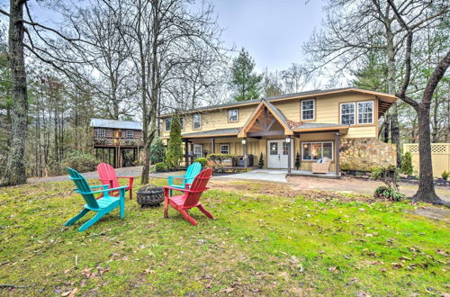 Photo 1 - Otto Home w/ Fire Pit, Tree House & Hot Tub