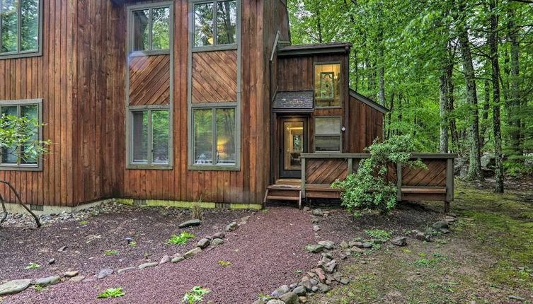 Photo 1 - Contemporary Poconos Townhome Near Skiing & Lakes