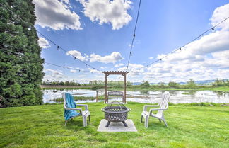 Photo 2 - Mcminnville Wine Country Home w/ Hot Tub+deck