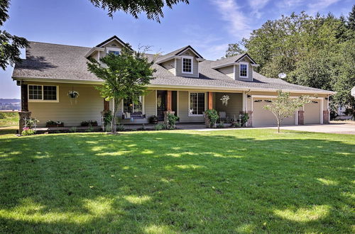 Foto 1 - Mcminnville Wine Country Home w/ Hot Tub+deck