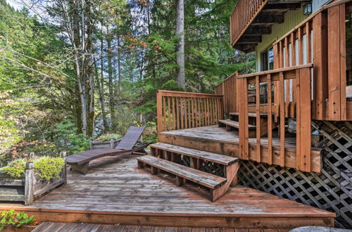 Foto 20 - Enchanting Escape w/ Hot Tub, Decks & Views