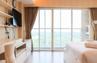 Photo 1 - Simply Look Studio Apartment Tamansari The Hive