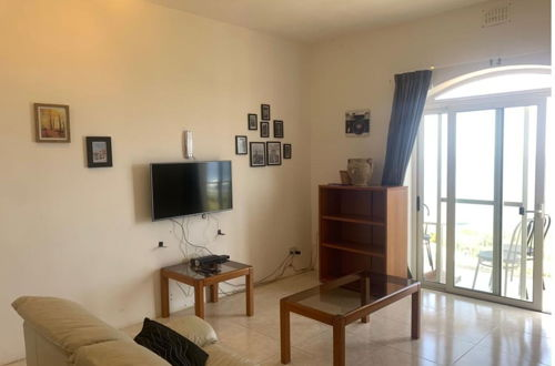 Photo 13 - Seafront Apartment in Gozo, Marsalforn