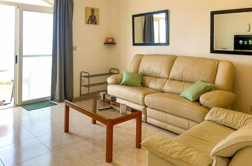 Photo 12 - Seafront Apartment in Gozo, Marsalforn