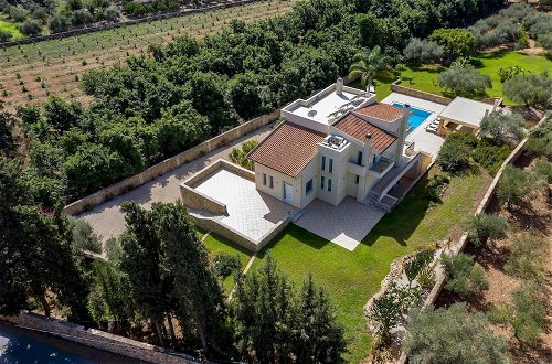 Foto 18 - Melitini in Souda With 7 Bedrooms and 6 Bathrooms