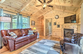 Photo 1 - 'clover Cabin' w/ Hot Tub+deck in Hocking Hills