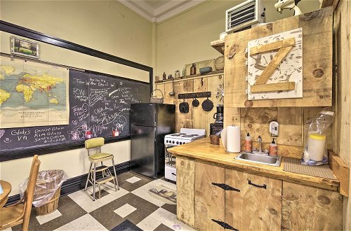 Foto 22 - Unique ATV Apartment in Remodeled Schoolhouse