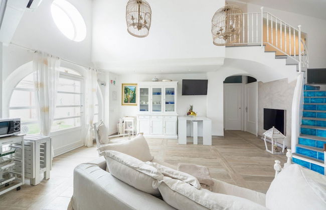 Luxury Villa Vittoria- Villa With Garden Swimming Pool and Jacuzzi Overlooking the sea - Foto 26