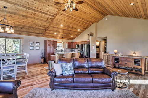 Photo 34 - Grand Fairplay Cabin w/ Hot Tub & Mountain Views