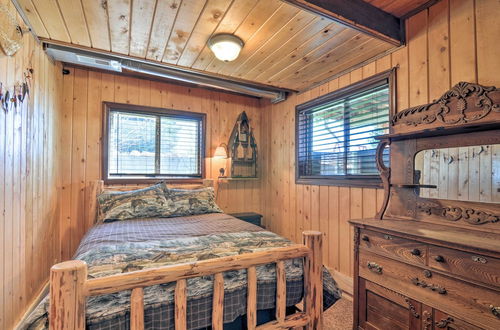 Photo 30 - Rustic Cabin 20 Mins to Capitol Reef Nat'l Park