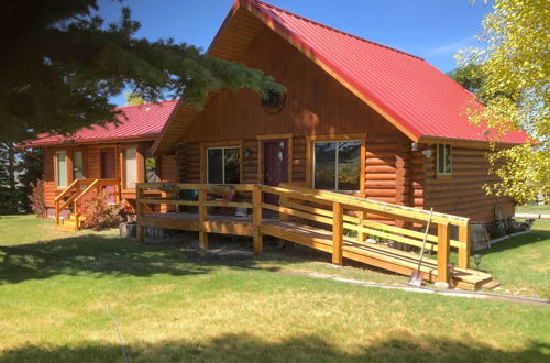 Photo 26 - Rustic Cabin 20 Mins to Capitol Reef Nat'l Park