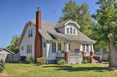 Photo 3 - Lovely Lebanon Home: 13 Mi to Bennett Springs