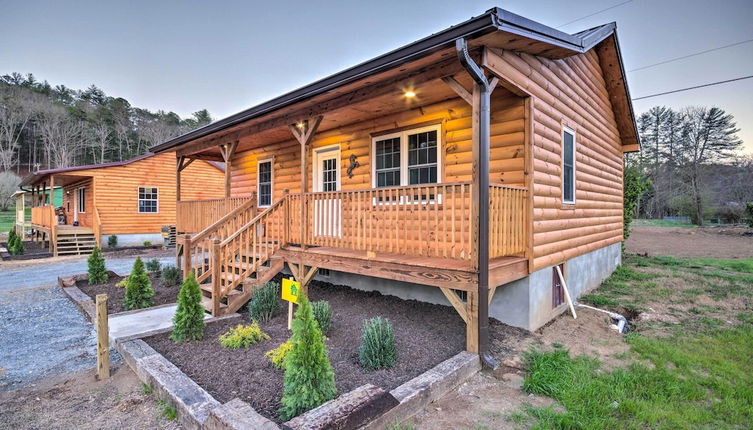 Photo 1 - Cozy Bryson City Cabin on Tuck River w/ Fire Pit