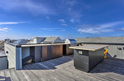 Foto 32 - Luxury Long Beach Villa With Ocean Views