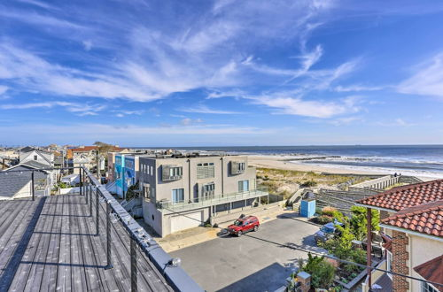 Foto 7 - Luxury Long Beach Villa With Ocean Views