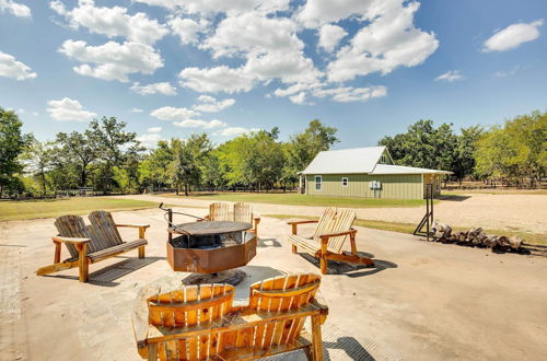 Foto 8 - Lake Fork Vacation Rental With Fire Pit