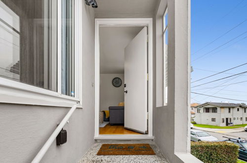 Photo 25 - Cozy Private Bedrooms with Shared Bath Kitchen near SFO