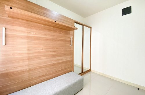 Photo 2 - Comfort And Strategic 2Br At Green Pramuka City Apartment