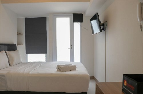Photo 2 - Best Choice And Cozy Studio Apartment At Tokyo Riverside Pik 2