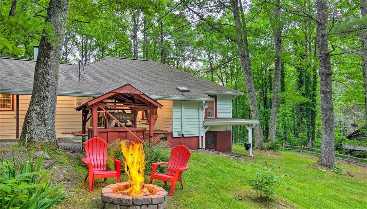 Photo 1 - Rustic Linville Falls Cottage w/ Fire Pit